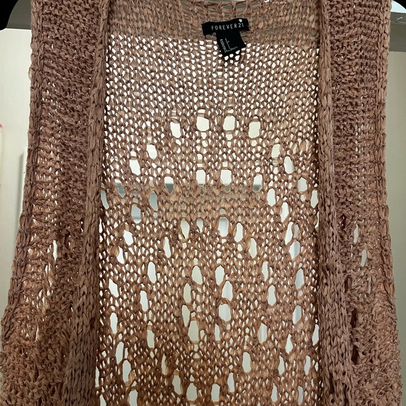 Peachy rust boho crocheted fringe open front vest - Picture 2 of 5